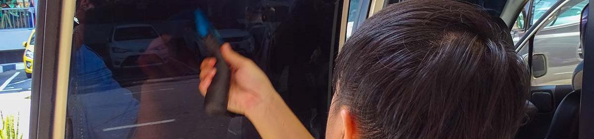 Vitres teintées, mais attention pas trop teintées...